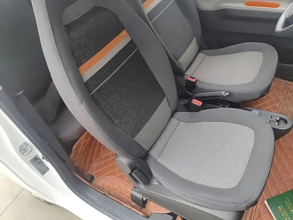 Wuling MINIEV — миниатюра 25