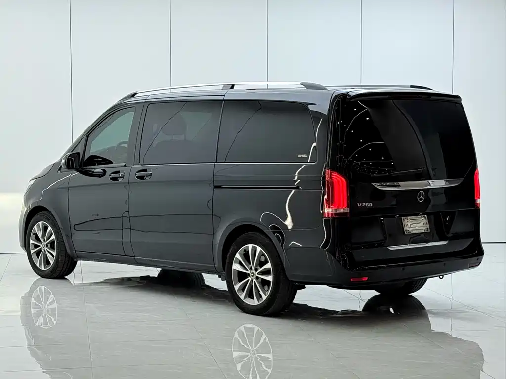 Mercedes-Benz V-Class — миниатюра 14