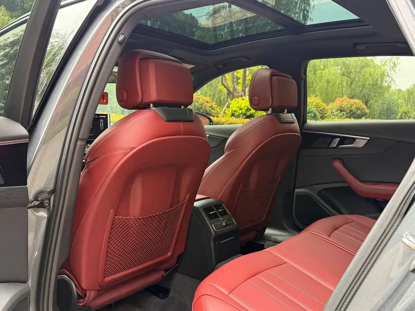 Audi A4L id 4622637 из Китая 15