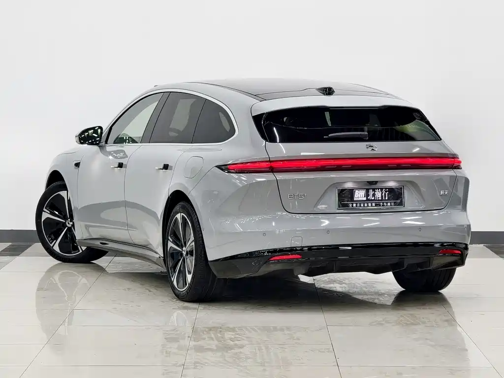 NIO NIO ET5T