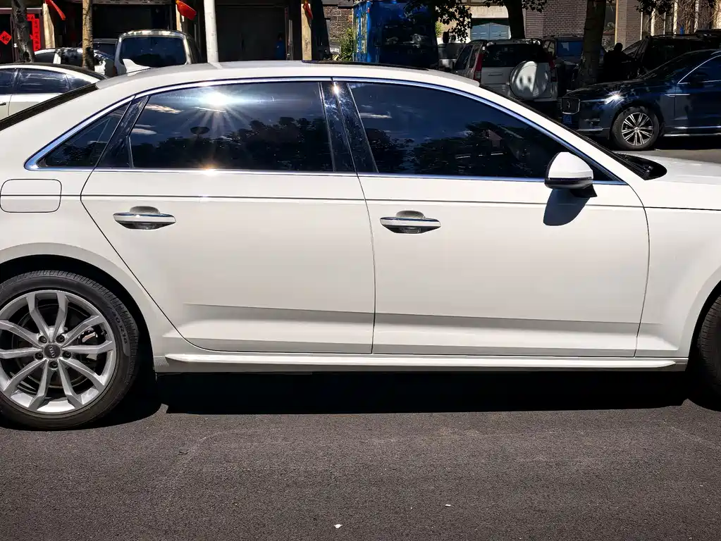 Audi A4L — миниатюра 12