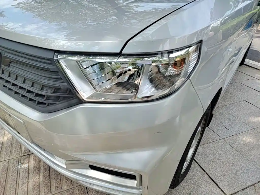 Wuling Hongguang V — миниатюра 24