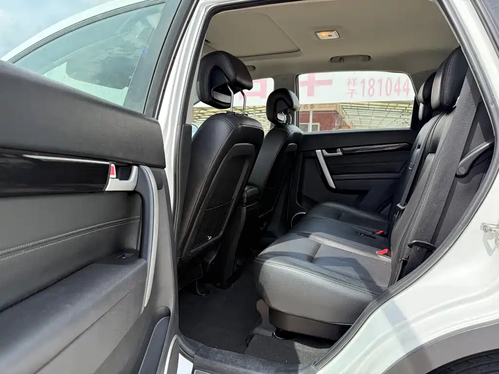 Chevrolet Captiva — миниатюра 9