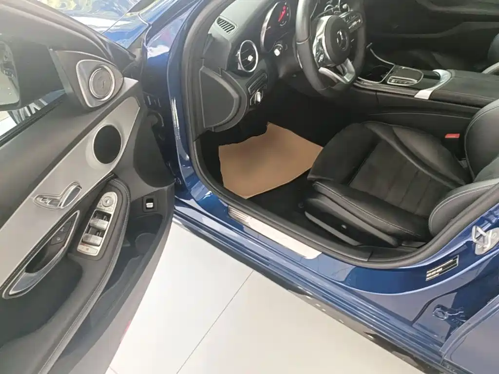 Mercedes-Benz C-Class — миниатюра 16