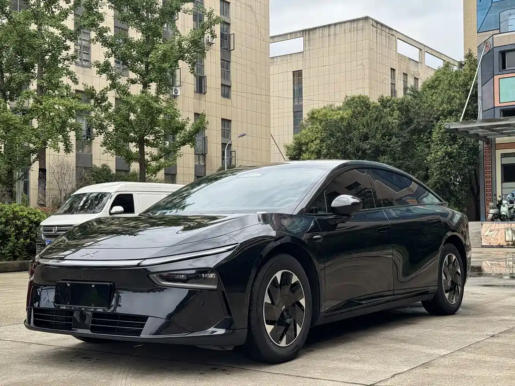 2025 Xpeng P7 - zdjęcie 1 z 16