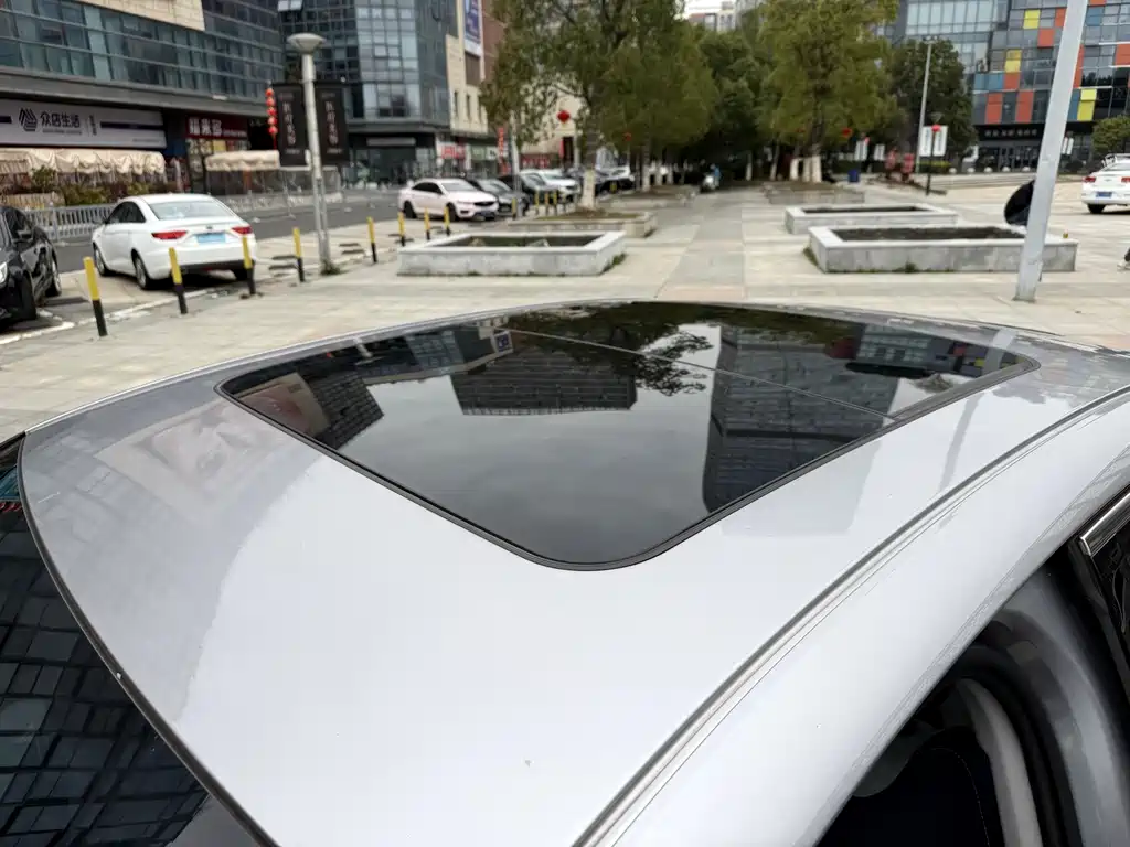 GEELY AUTOMOBILE XINGRUI