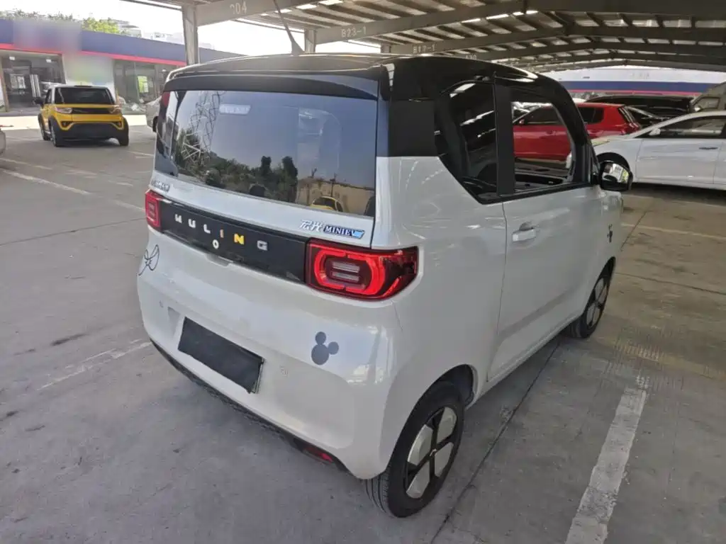 Wuling MINIEV — миниатюра 7