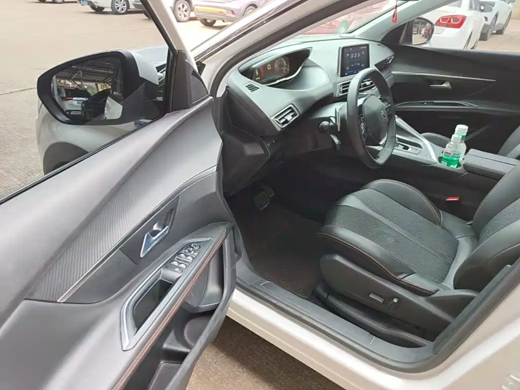 Peugeot 4008 — миниатюра 16
