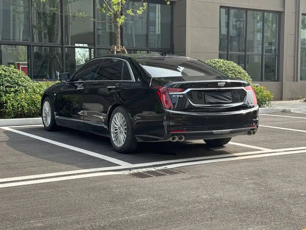 Cadillac CT6 — миниатюра 8