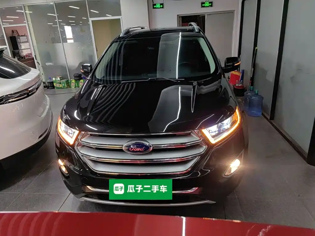 Ford Edge — миниатюра 3