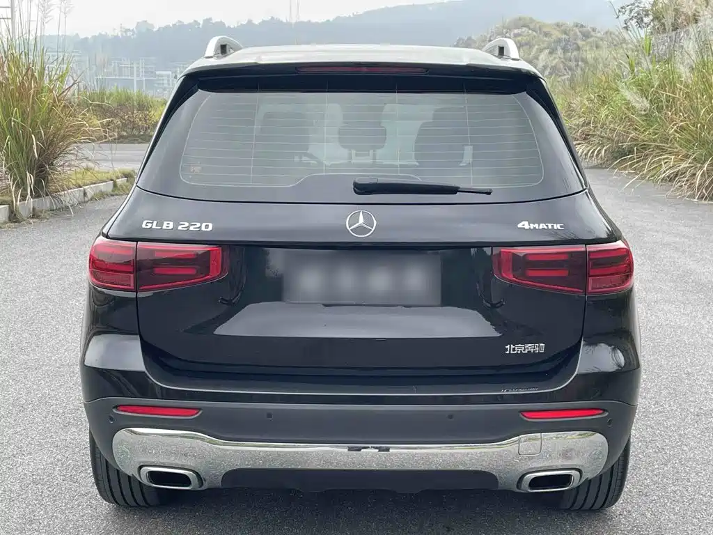 Mercedes-Benz GLB — миниатюра 9
