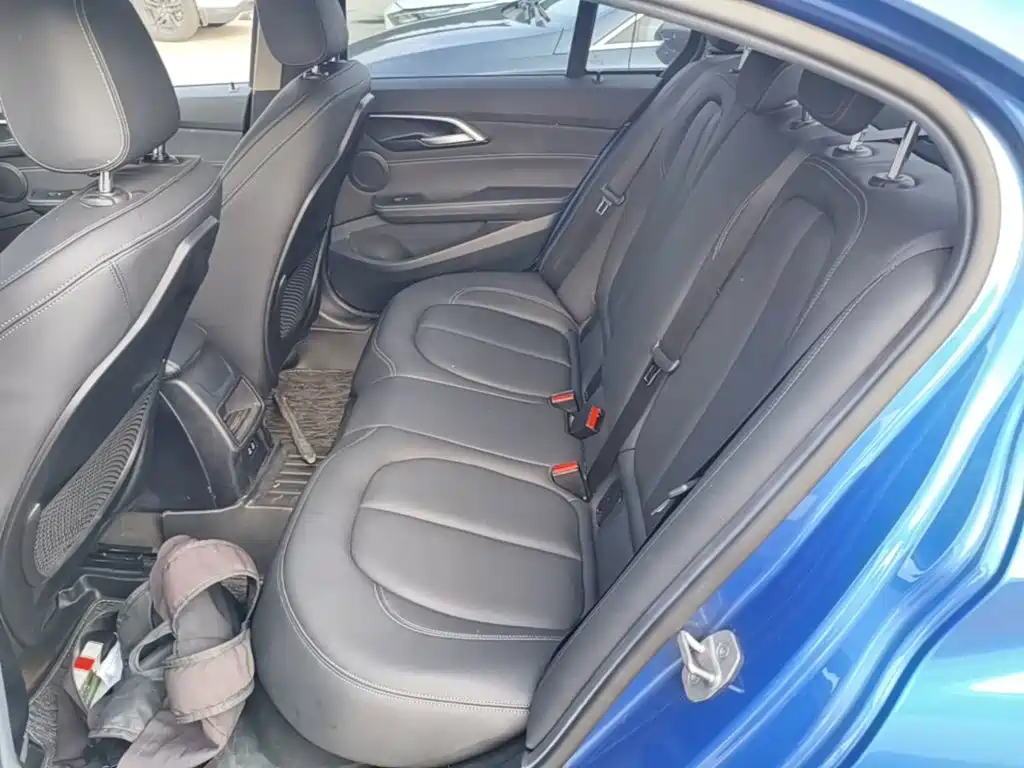 BMW 1 Series — миниатюра 17