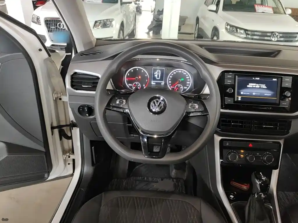 Volkswagen T-Cross — миниатюра 11