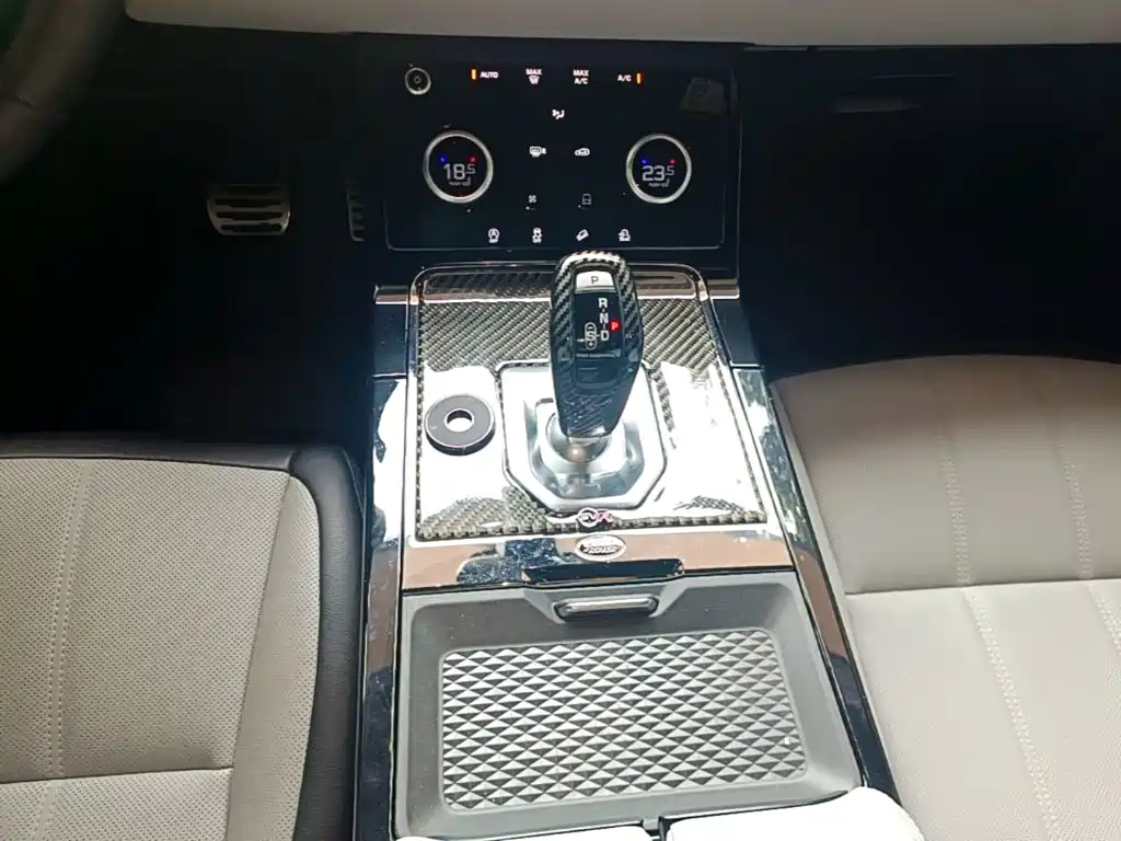 Land Rover Evoque — миниатюра 14