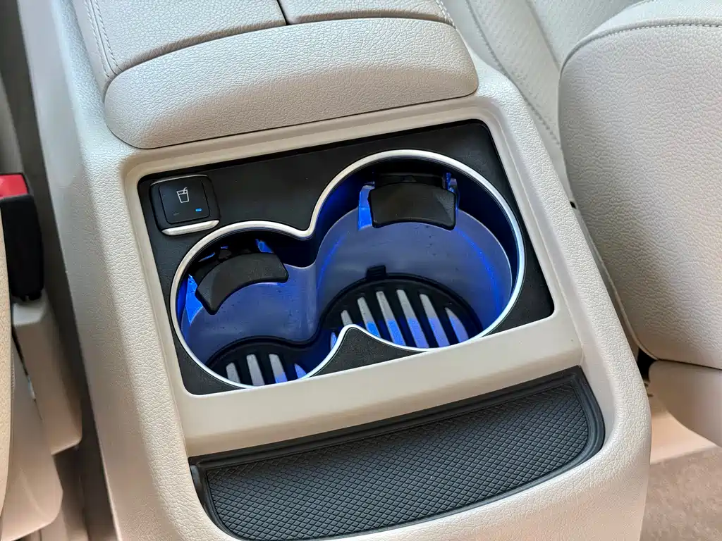 MERCEDES-BENZ V CLASS