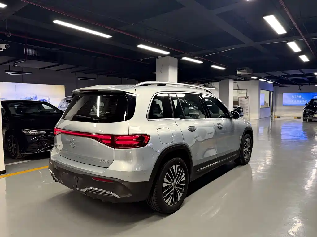 Mercedes-Benz EQB — миниатюра 6