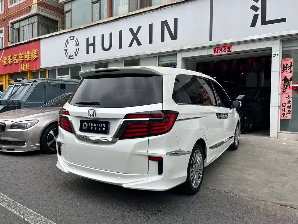 Honda Elysion — миниатюра 16