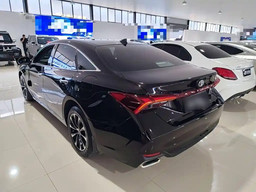 Toyota Avalon — миниатюра 5