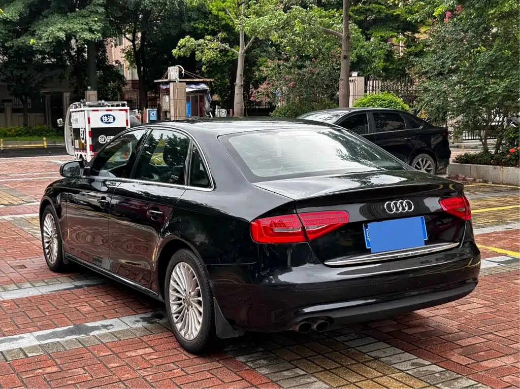 Audi A4L 2013 35 TFSI AT