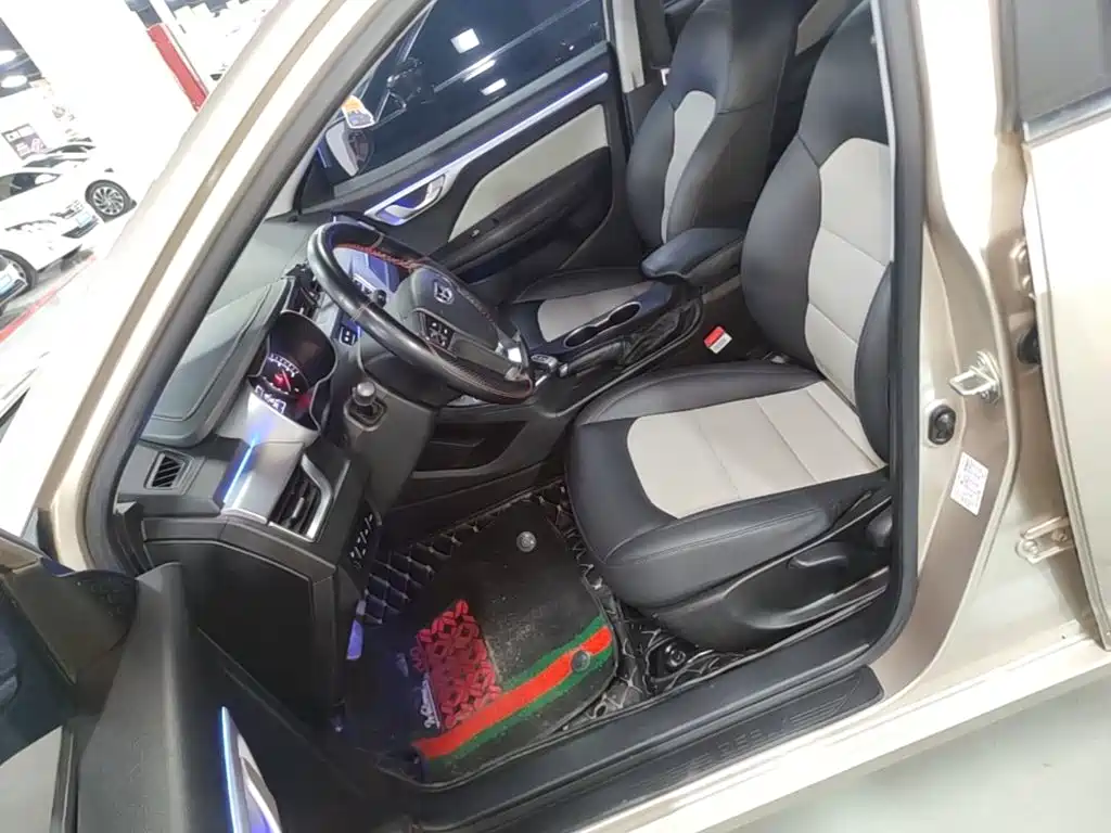 Geely Vision — миниатюра 15