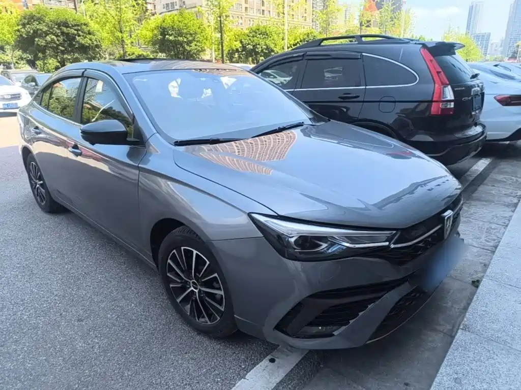 Roewe i5 — миниатюра 4