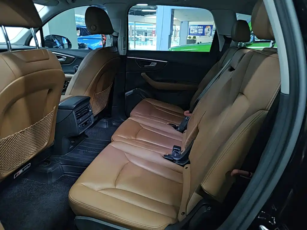 Audi Q7 — миниатюра 17