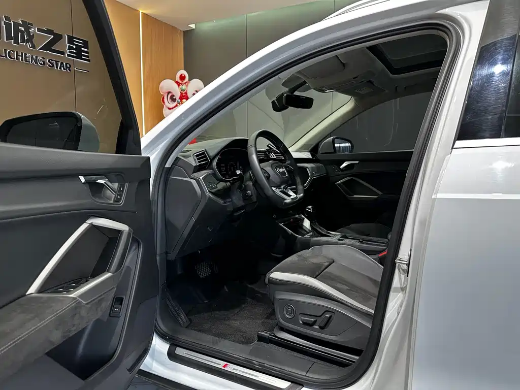 Audi Q3 — миниатюра 9