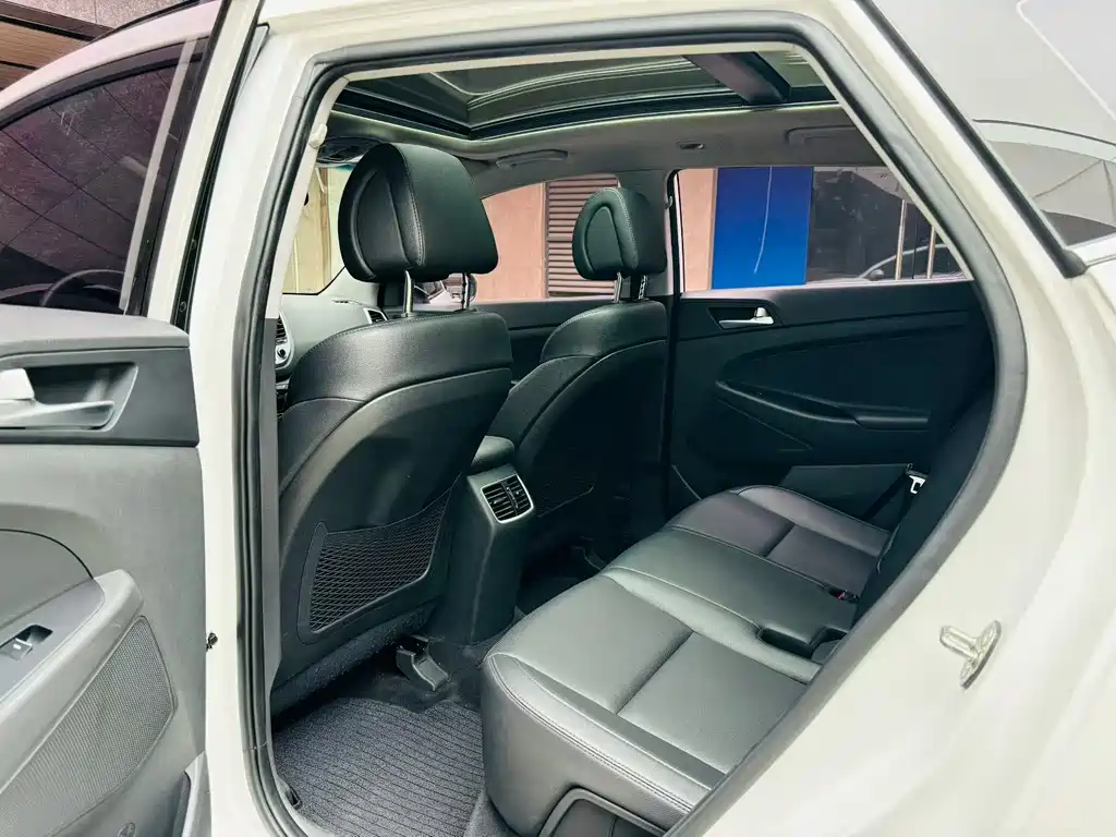 Hyundai Tucson — миниатюра 7