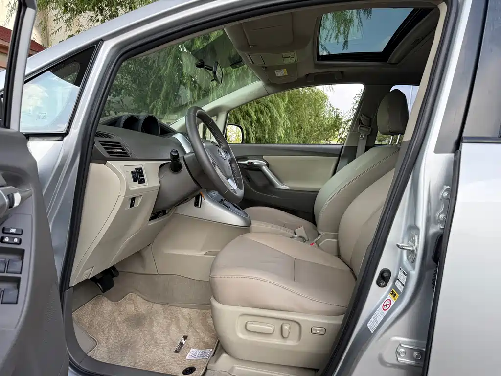 Toyota Verso — миниатюра 7