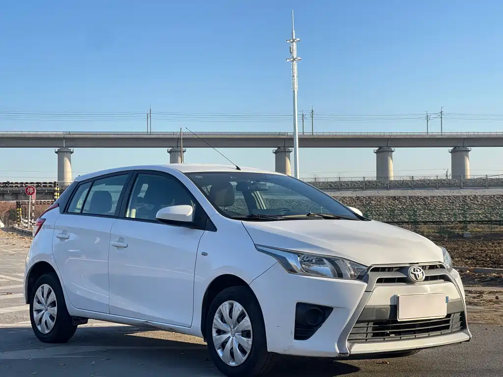 TOYOTA YARIS L ZHIXUAN