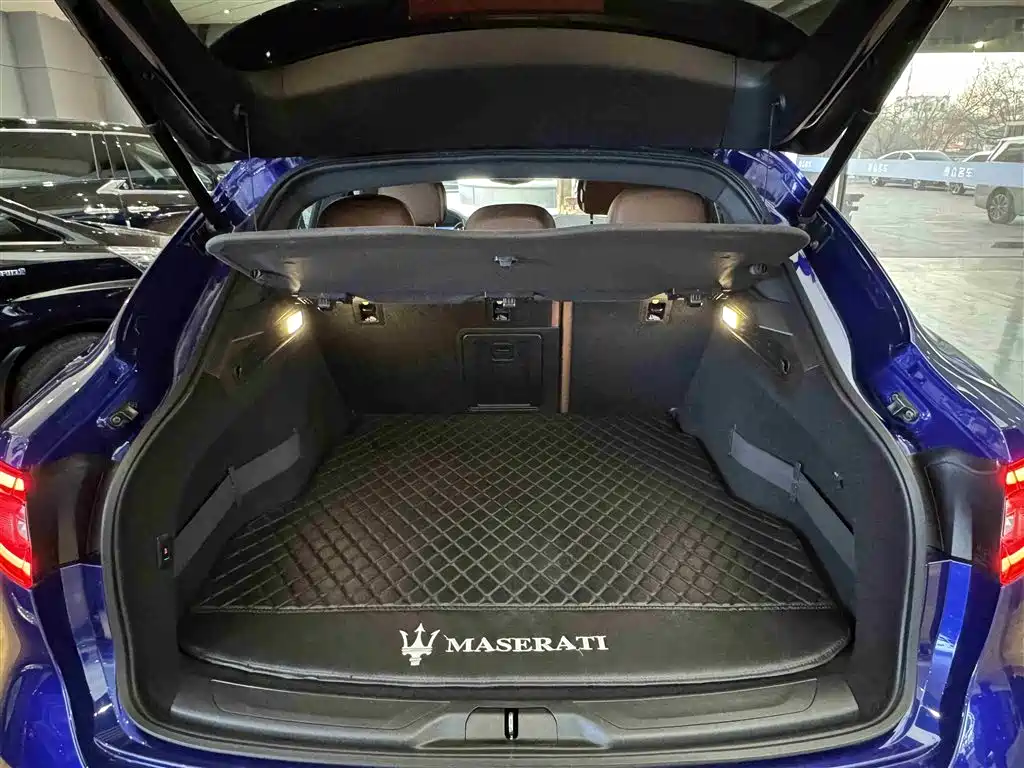 MASERATI LEVANTE