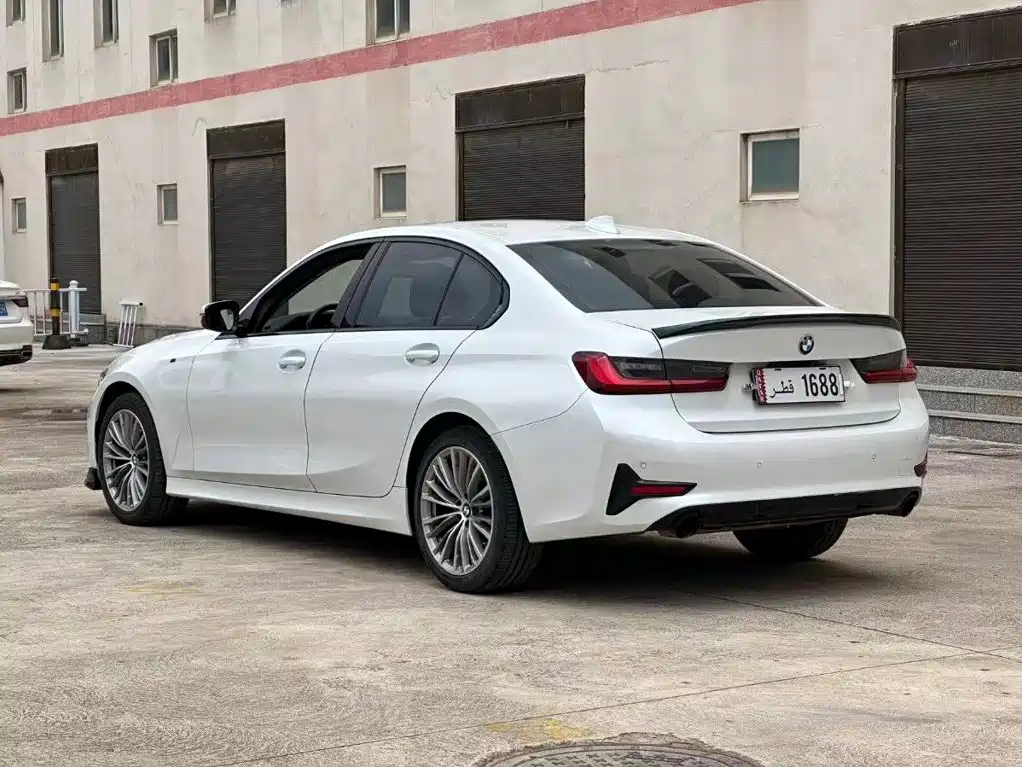 BMW 3 Series — миниатюра 7