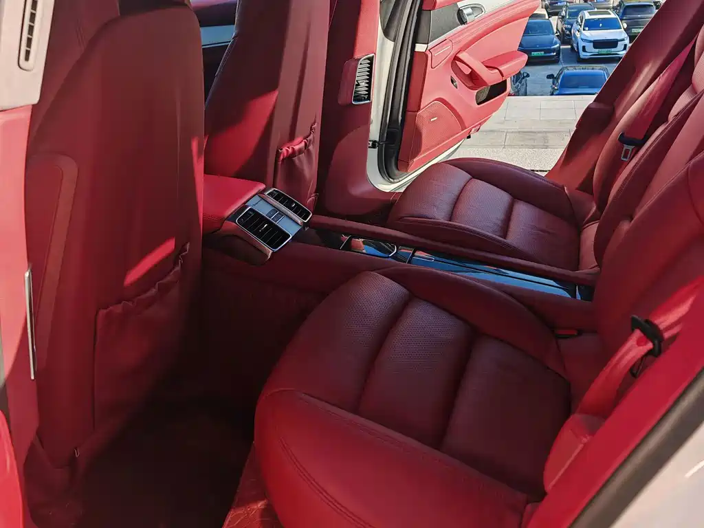 Porsche Panamera — миниатюра 9
