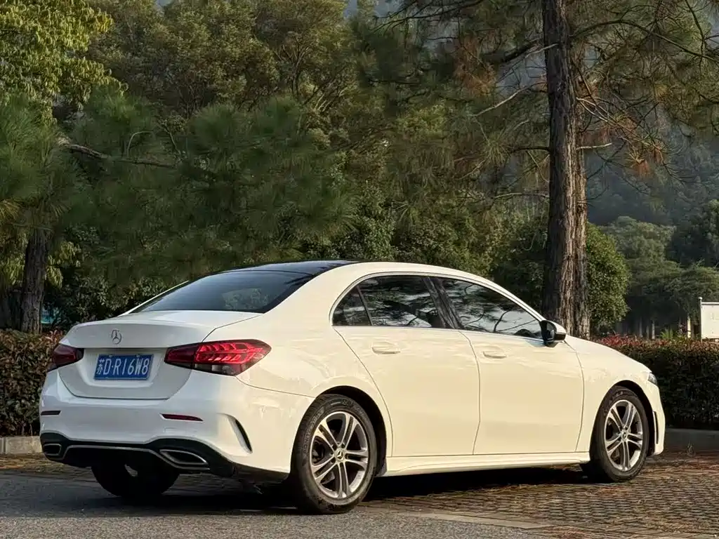 Mercedes-Benz A-Class — миниатюра 9
