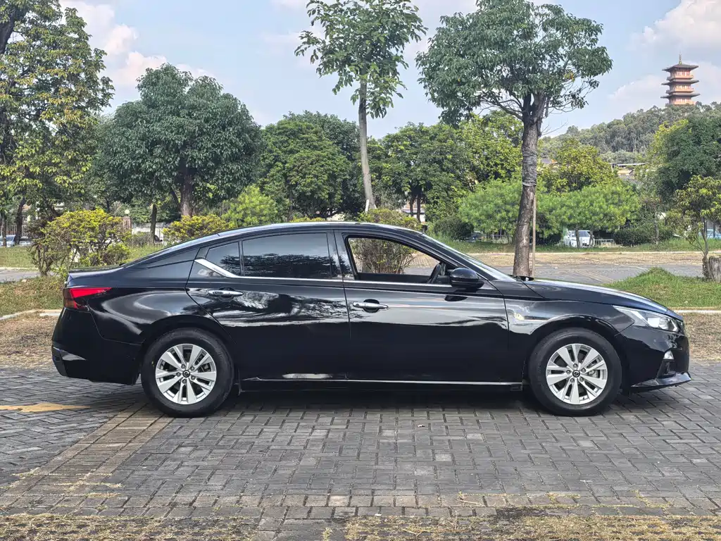 Nissan Teana — миниатюра 4
