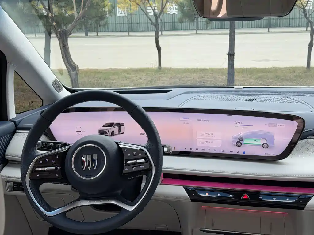 Buick GL8 Hybrid — миниатюра 6