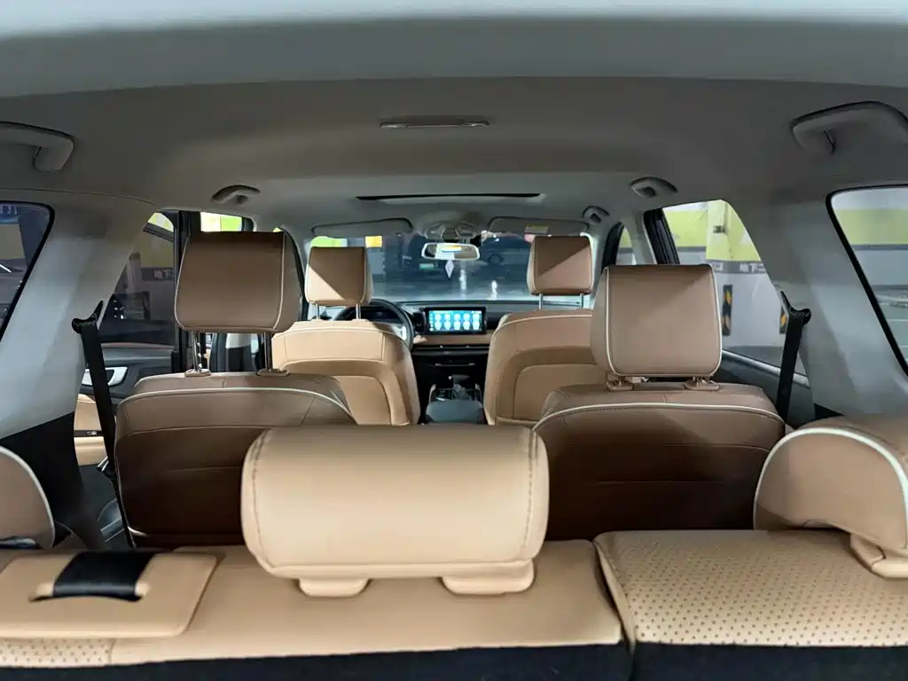 Wuling Jiachen — миниатюра 15
