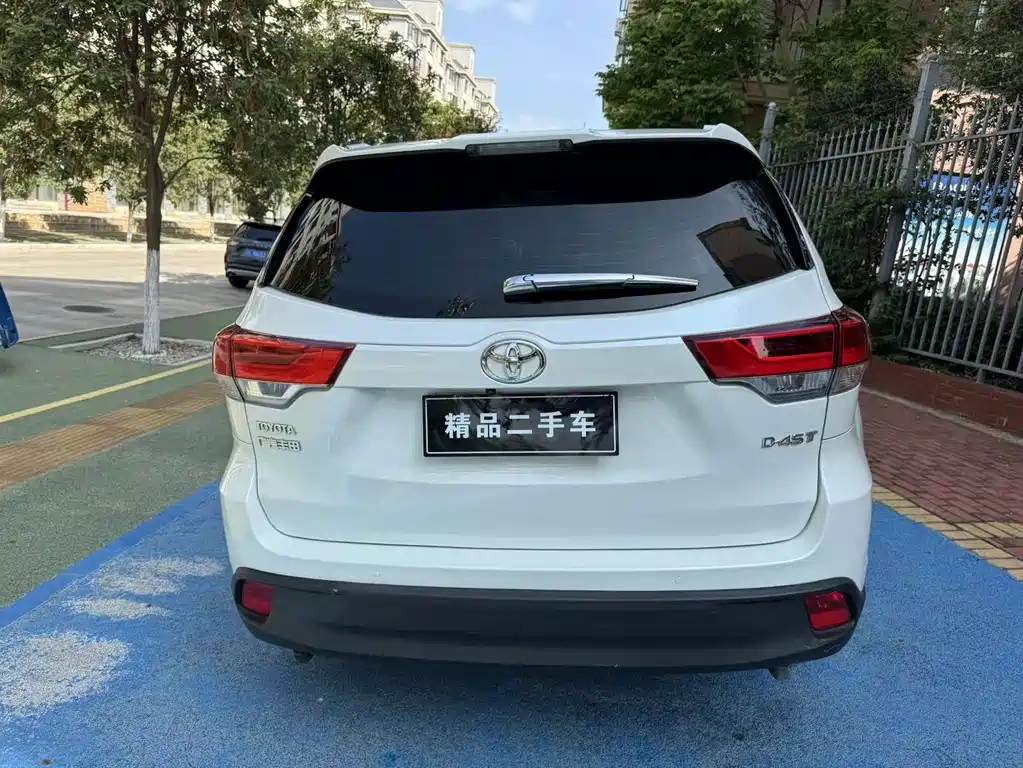 Toyota Highlander — миниатюра 5