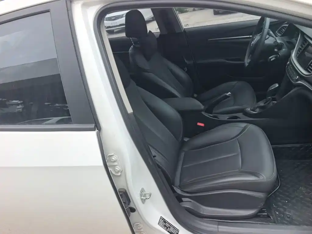 Buick Excelle — миниатюра 25