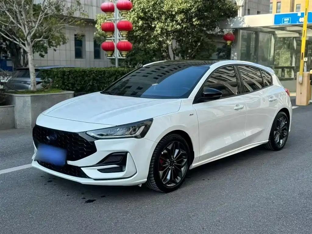 Ford Focus 2023
