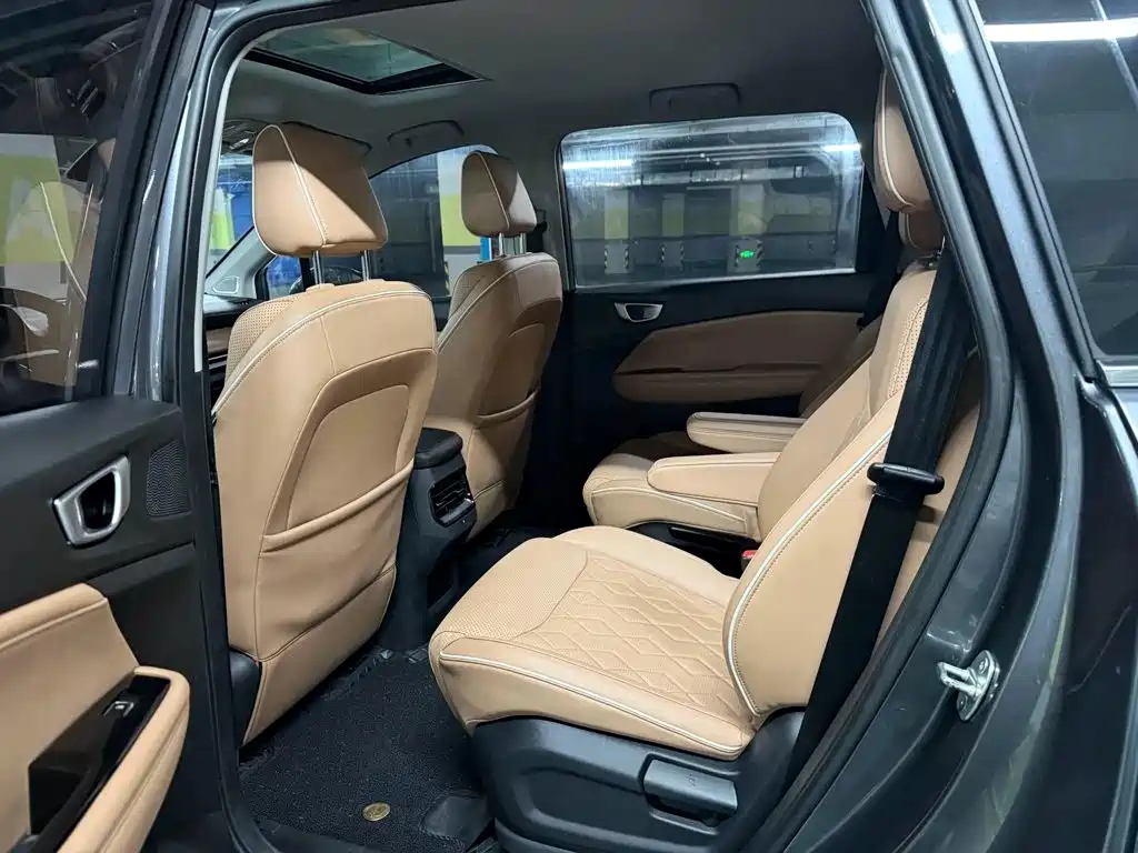 Wuling Jiachen — миниатюра 11
