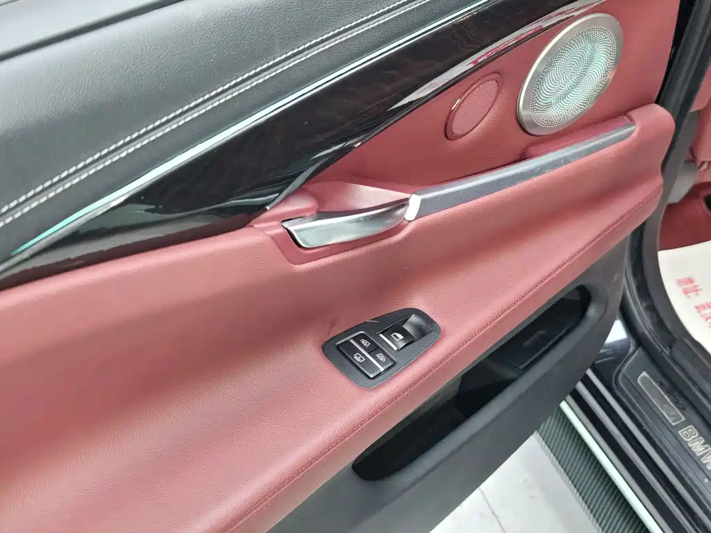 BMW 5 Series GT — миниатюра 24