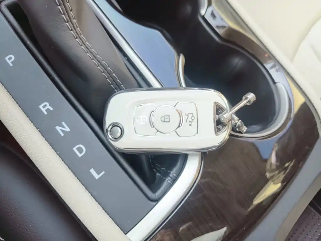 Buick Verano — миниатюра 9