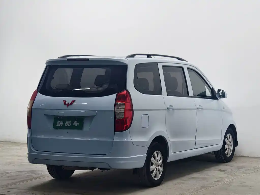 Wuling Hongguang — миниатюра 4