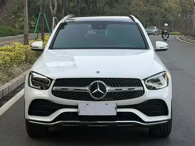 MERCEDES-BENZ GLC