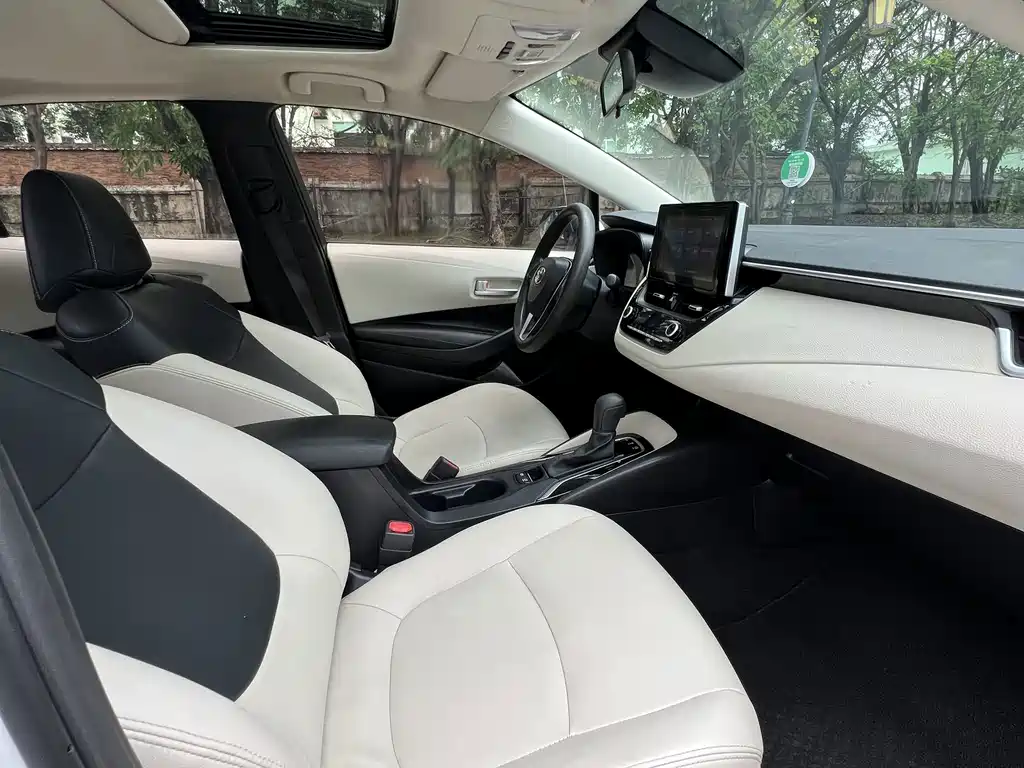 Toyota Corolla — миниатюра 13