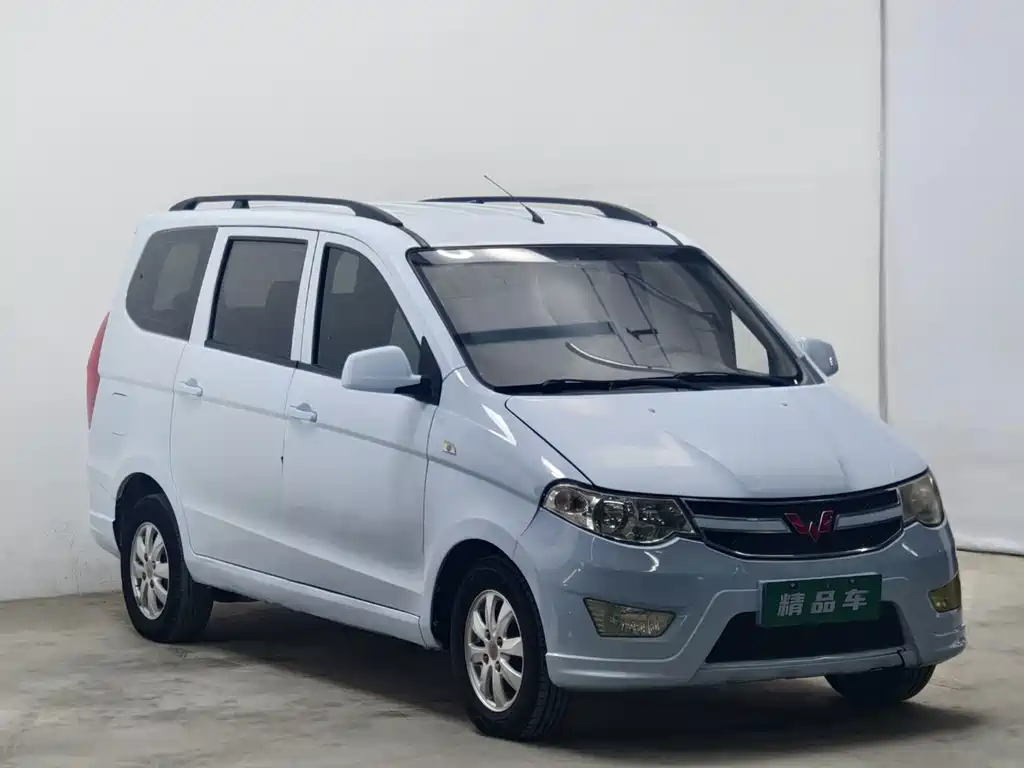 Wuling Hongguang — миниатюра 3
