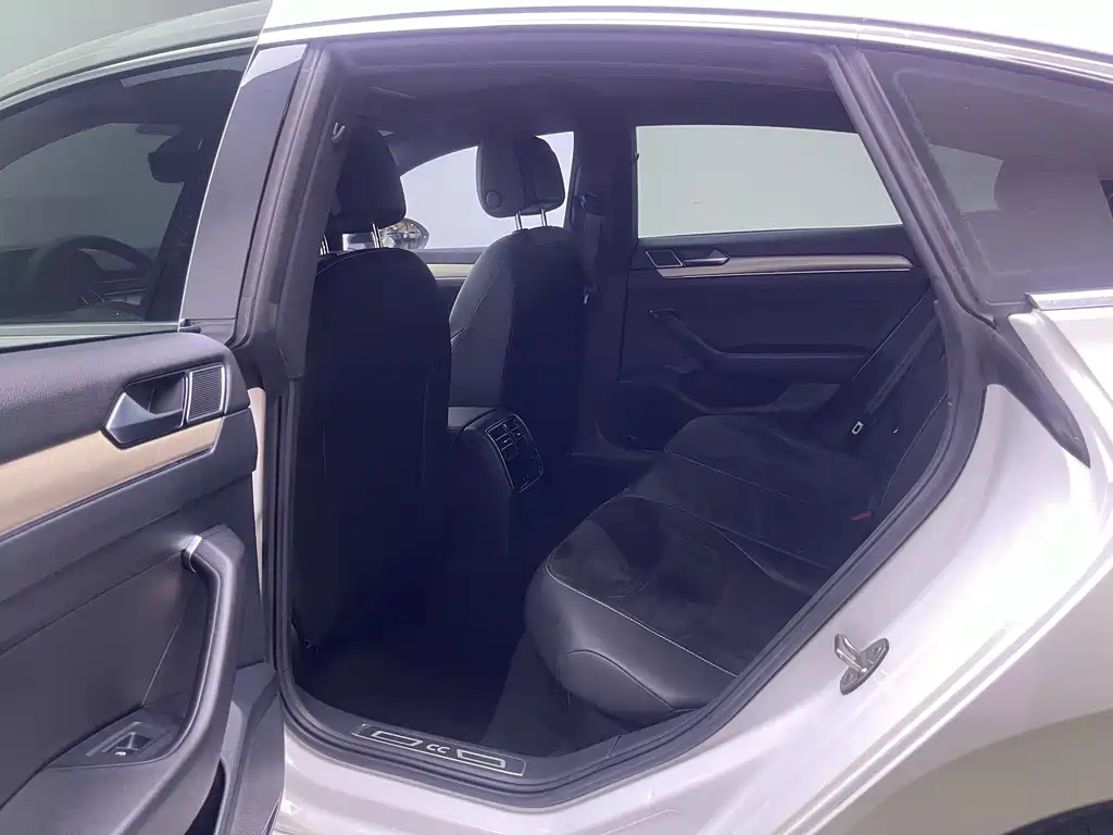 Volkswagen CC — миниатюра 14