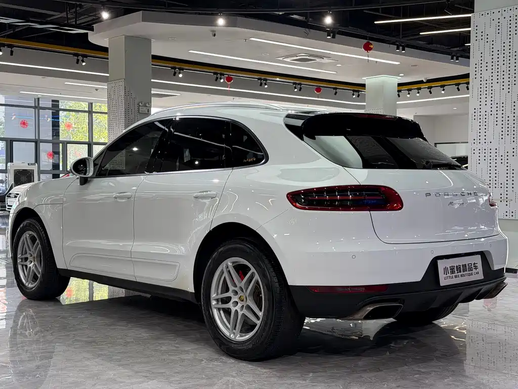 Porsche Macan — миниатюра 14