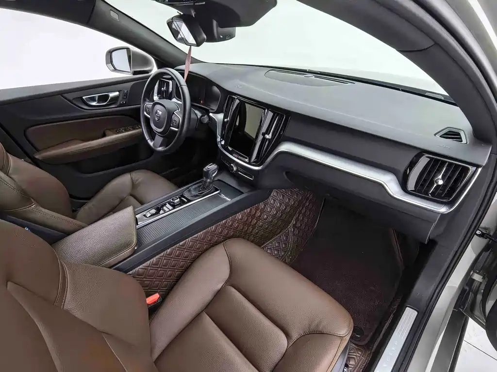 Volvo S60 — миниатюра 8